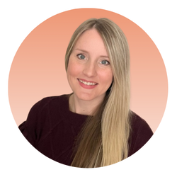 Tutor headshot - Sarah W